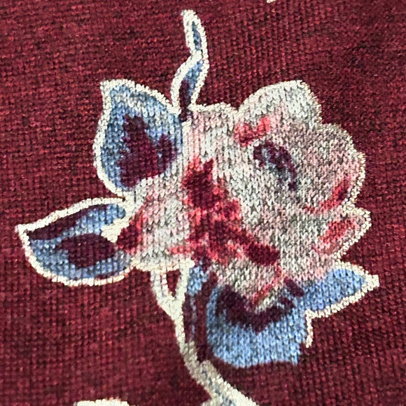 Xtraordinary | Maroon Floral Tie Back Long Sleeve Dress - Picture 3 of 4